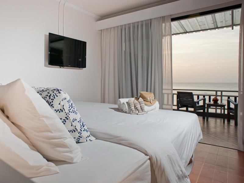 At Zea Hotel Patong Экстерьер фото