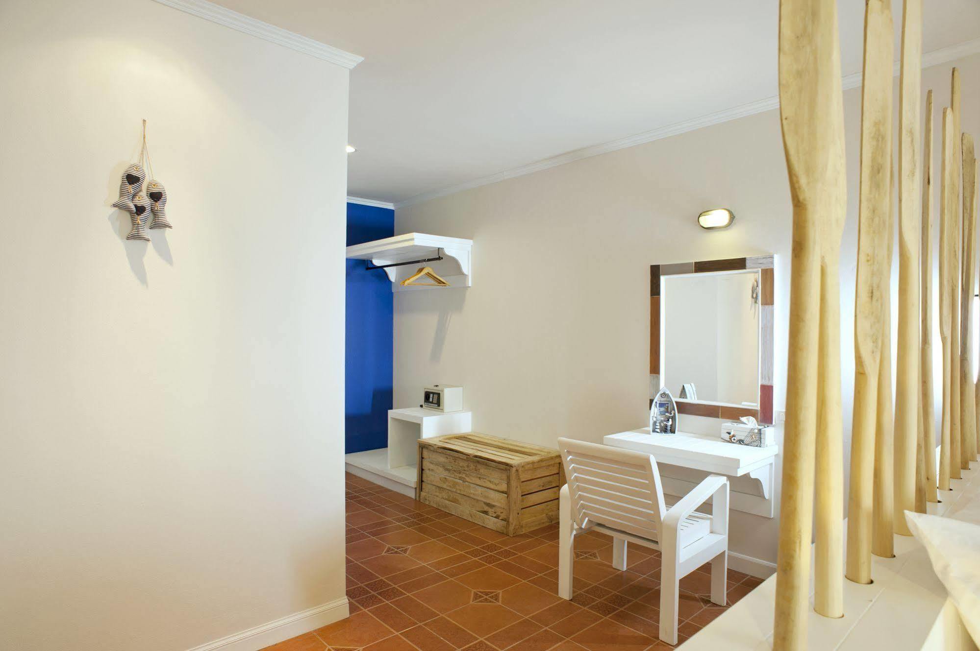 At Zea Hotel Patong Экстерьер фото