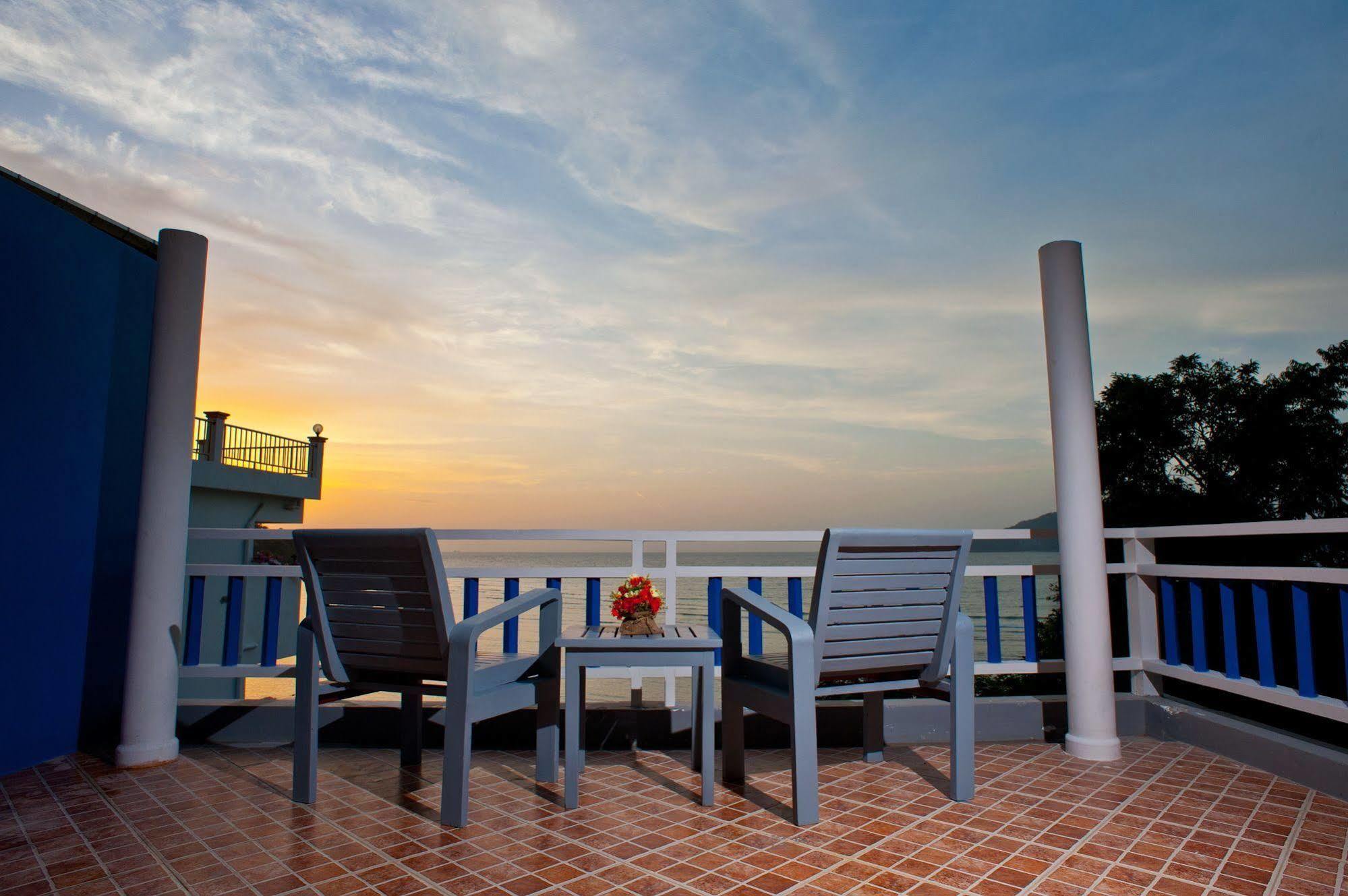 At Zea Hotel Patong Экстерьер фото